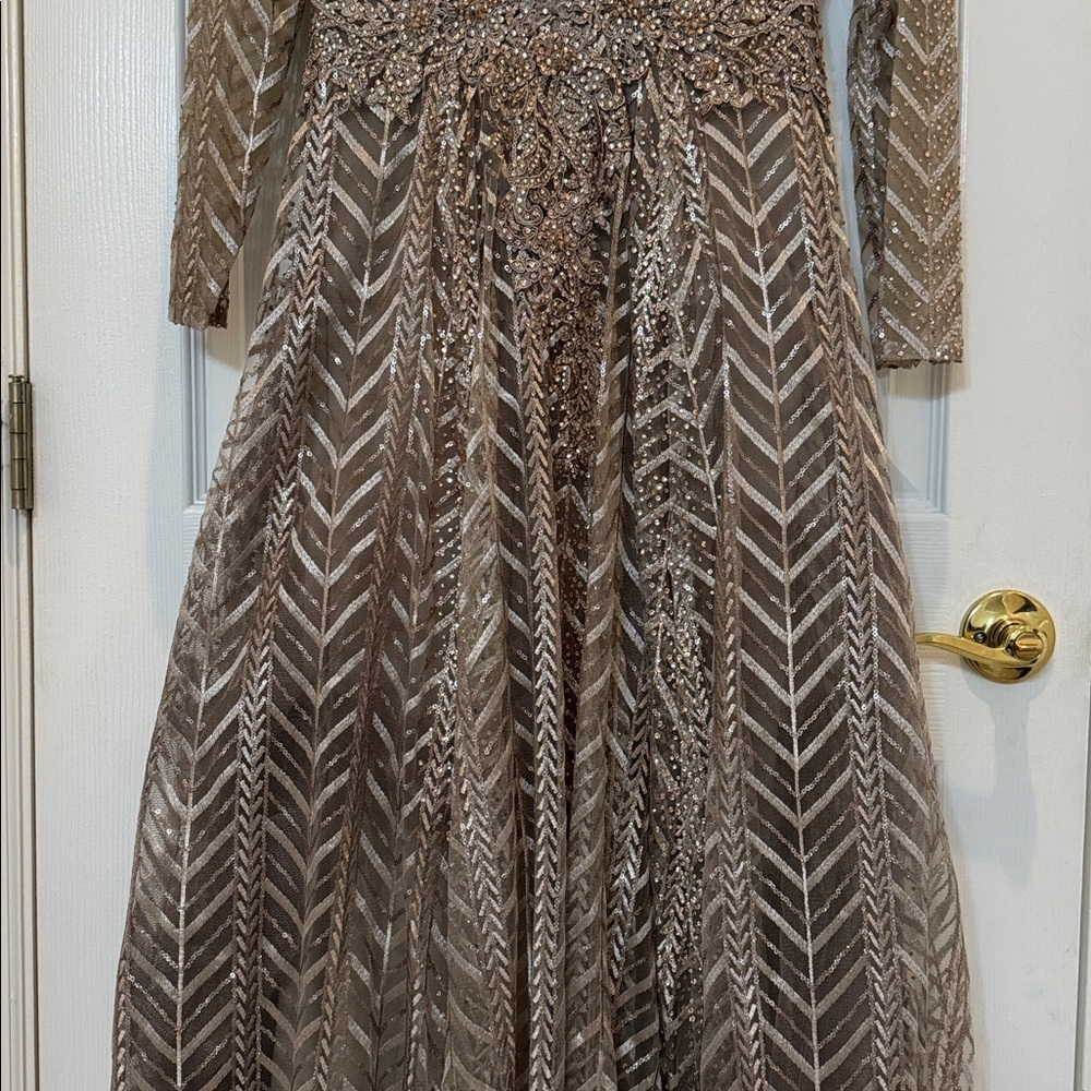 Mac Duggal 20189 Embellished Illusion Long Sleeve Wrap Over A Line Gown Sz 4 NWT - Picture 7 of 14